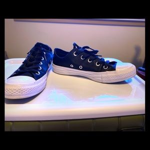 womans converse size 6